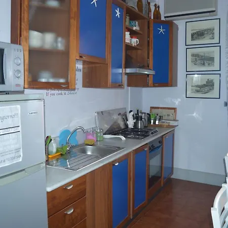 Teocle アパート *